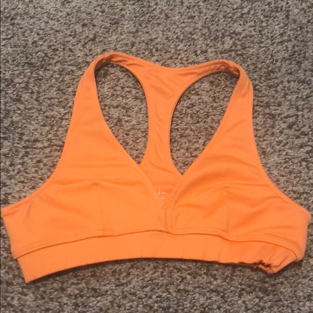 Mika spirts bra